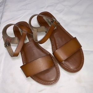 WORN ONCE: Steve Madden brown sandals